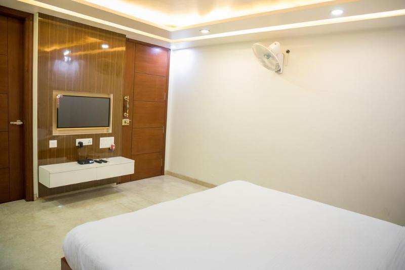 Shyam Palace Hotel
